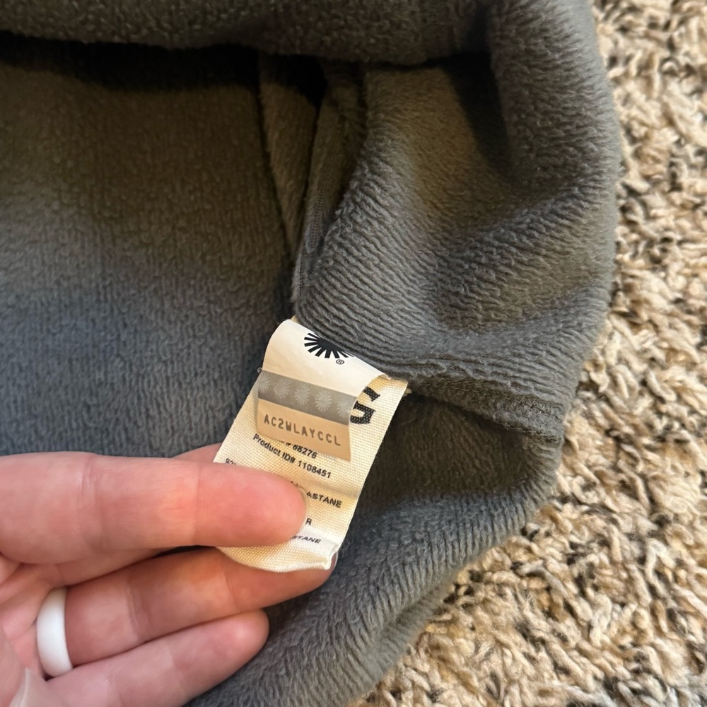 Ugg Gray Pullover Hallidie Super Soft Loungewear Sweater with Pocket Front XS - Picture 11 of 13